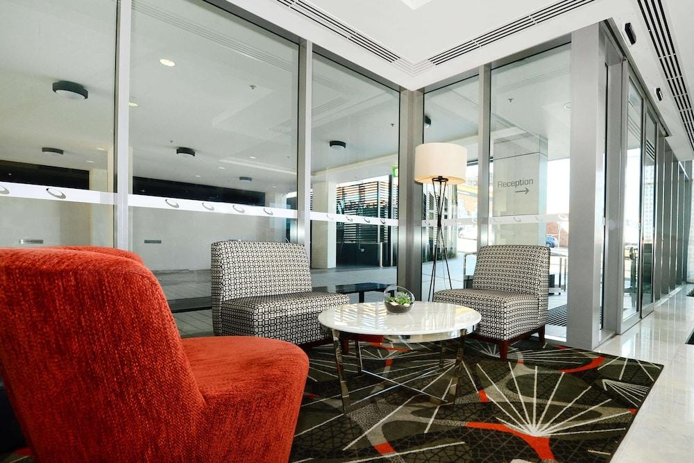 Oaks Gladstone Grand Hotel Экстерьер фото