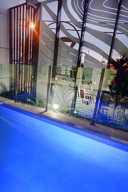 Oaks Gladstone Grand Hotel Экстерьер фото