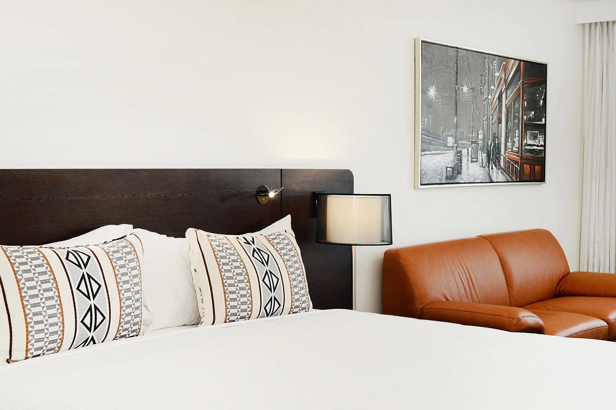 Oaks Gladstone Grand Hotel Экстерьер фото